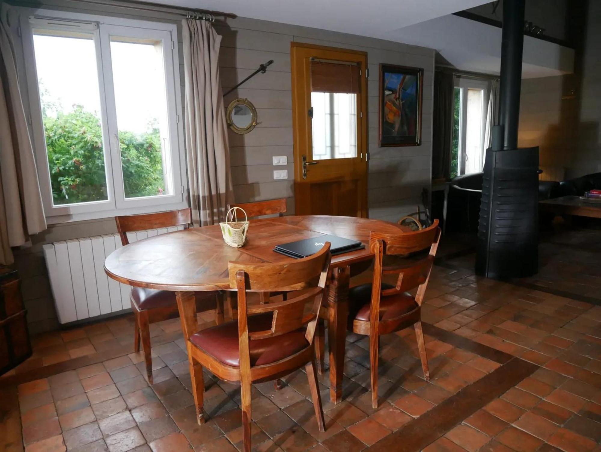 Chalet Chaleureux A Marigny-L'Eglise Avec Vue Sur Lac Et Montagne ภายนอก รูปภาพ